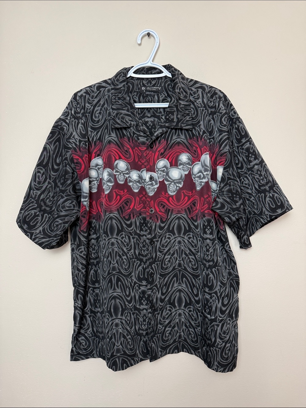 Y2k Industry Supply Co. Black & Red Skull Print Short-Sleeve Shirt size XL